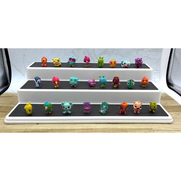 Hatchimals CollEGGtibles Lot Of 24 Assorted Figures in Blue Egg Cartons No Dups - Picture 1 of 16